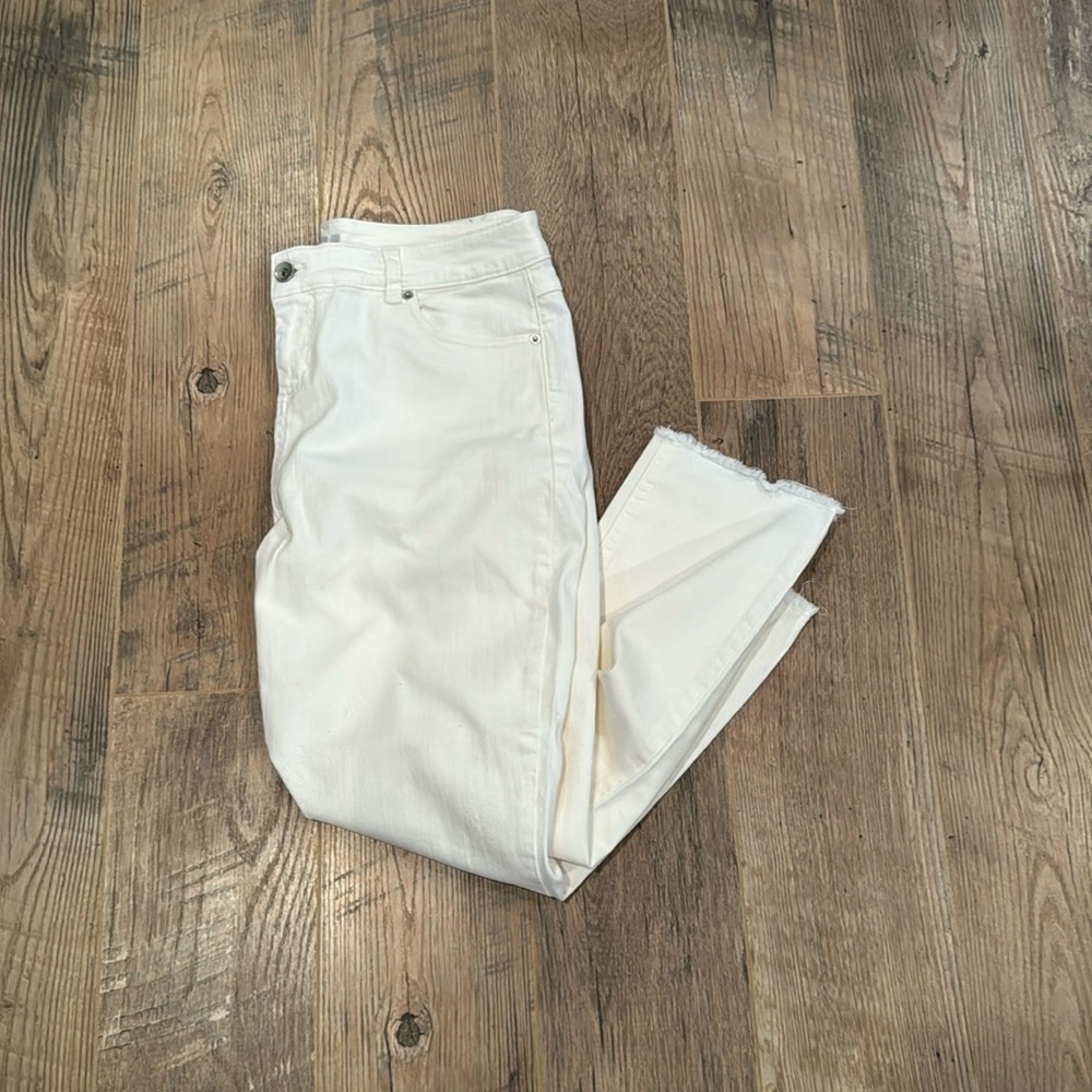 Ecru Woman’s White Jeans Size 10